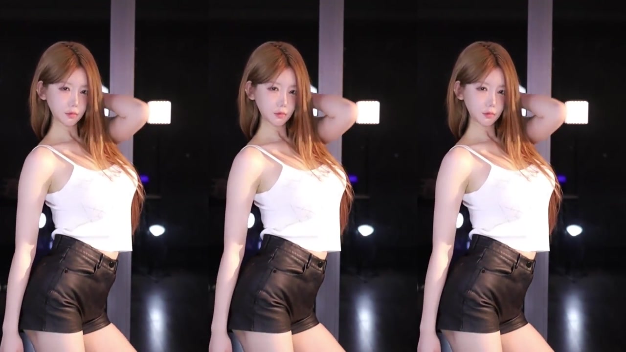 Huya 徐宅宅20231206 Cute Chinese Girls Dance Livestream Highlights 000003