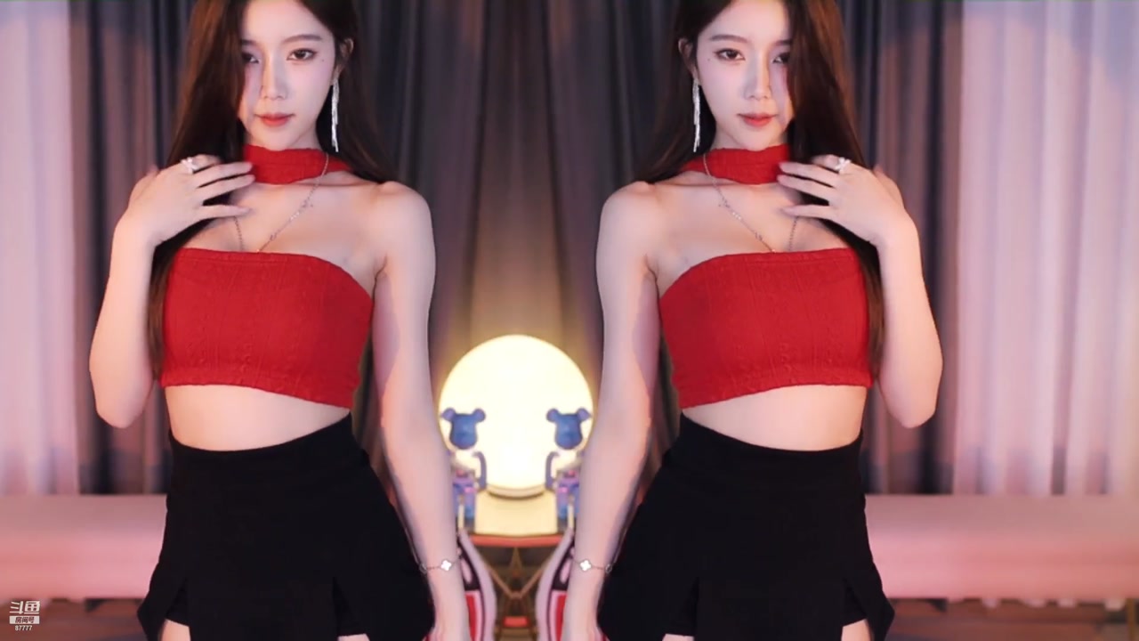 Douyu 一只萌七哟o20220101 Chinese girl live stream free 021300