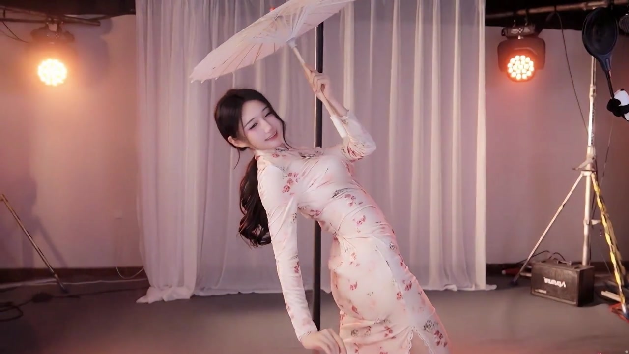 Douyu 坏空空20231101 Chinese girl live dance 000003