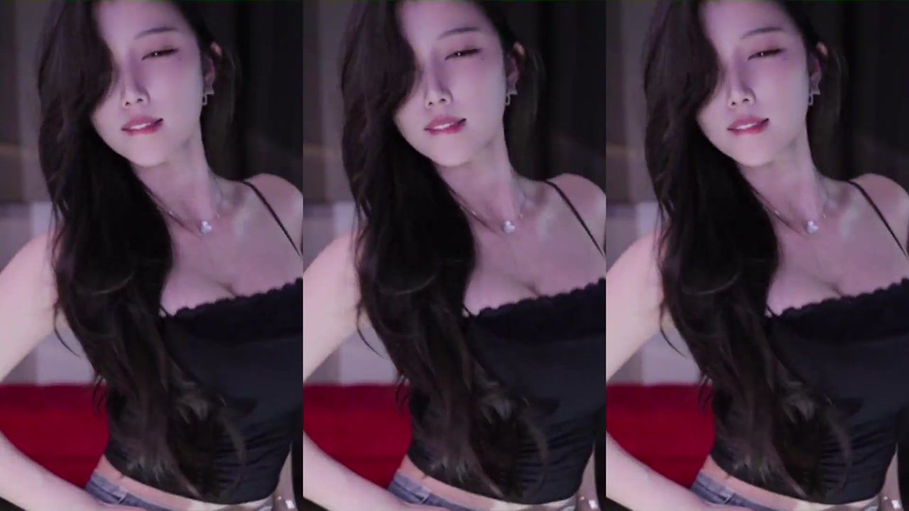 Chinese girl yizhimengqiyoo[一只萌七哟o]20230724 Chinese girl live streamingCute Chinese Girls Dance Live