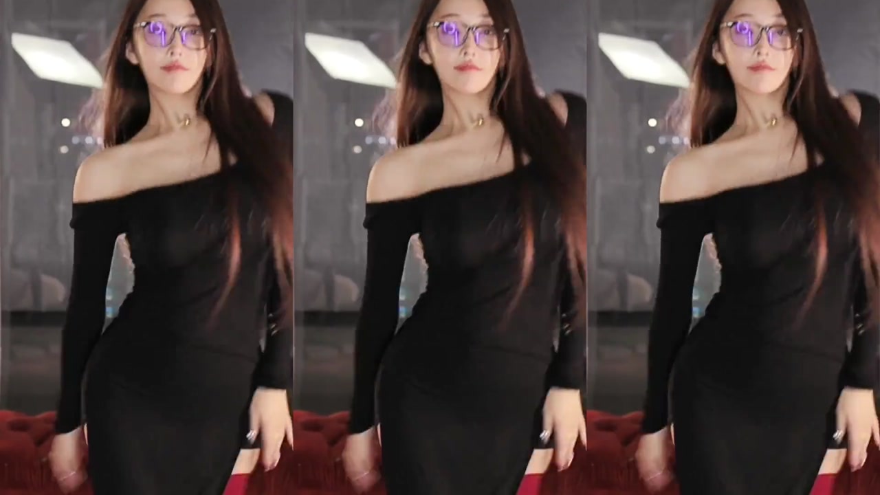 Huya vivi小小酥20230807 pretty chinese girl live dance 000000