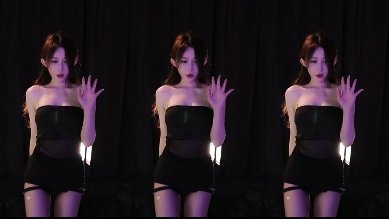 Douyin 奶言艾[naiyanai]20231226 Douyulive dancer Livestream Highlights 000021