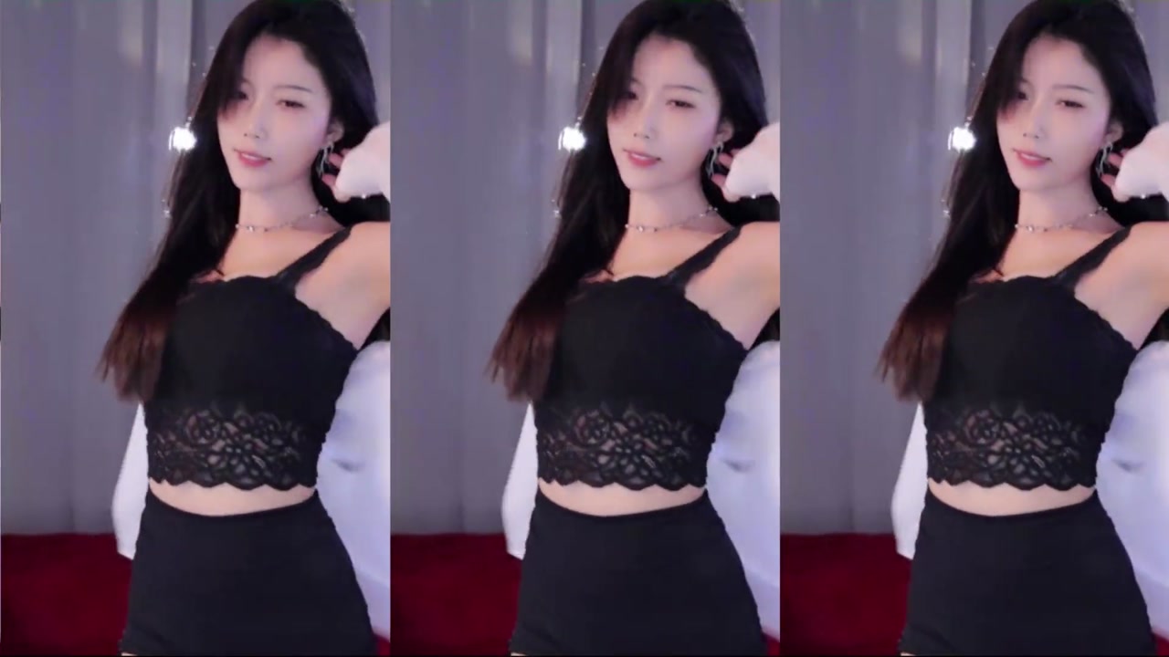 一只萌七哟o20231017 Adorable Chinese Girl Group Dance Live 000010