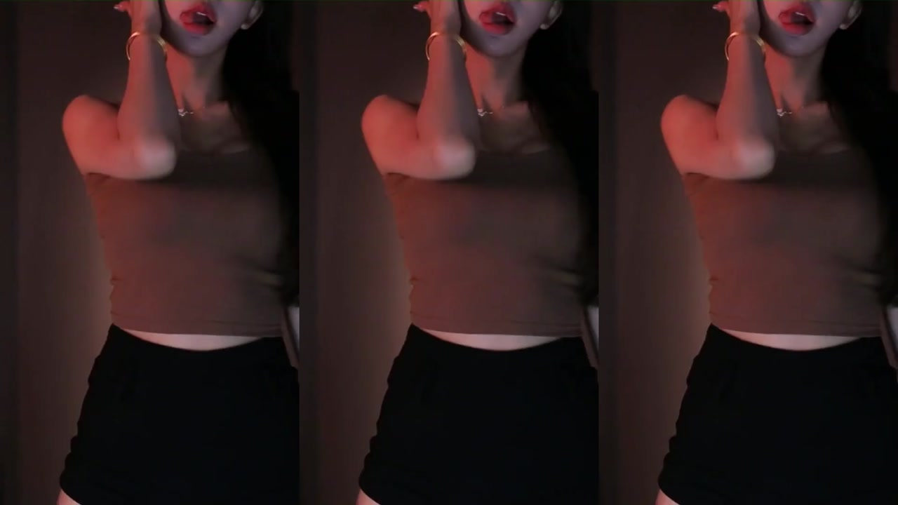 Chinese girl 南妹儿[nanmeier]20230721 douyin live Dance Livestream Highlights 000006