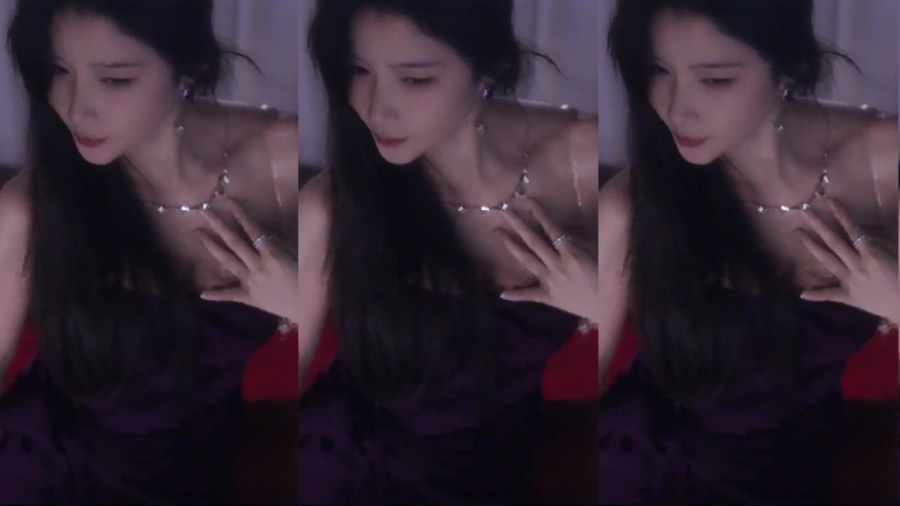 Douyin 一只萌七哟o[yizhimengqiyoo]20231024 sexy female anchor from China dances 000021