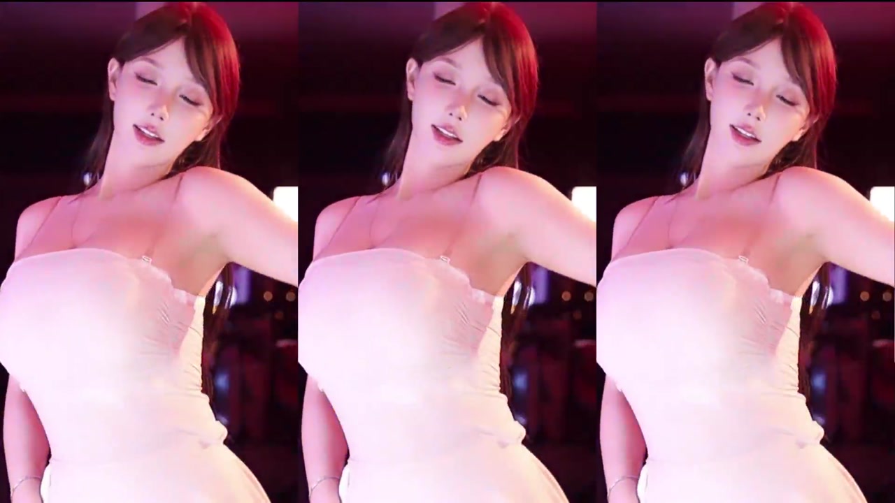Douyin minanaya[minana呀]20231105 A beautiful female anchor from China 000010