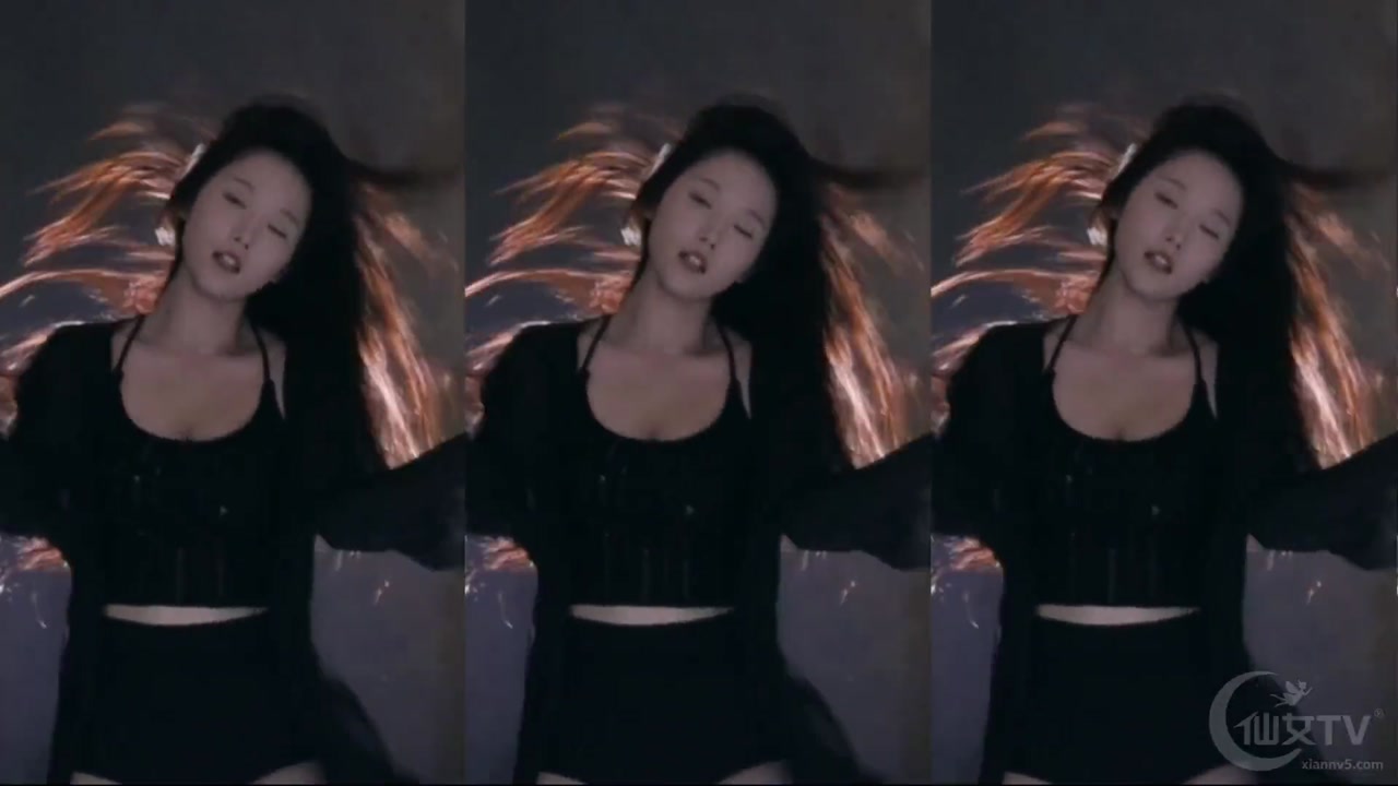 Douyu 朴雨彬20231115 Wechat live with Chinese girls dancing 000001