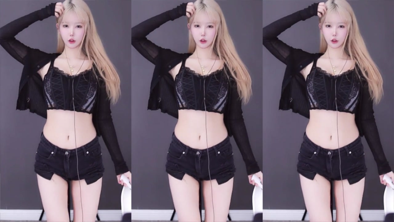 Chinese girl 徐宅宅[xuzhaizhai]20220119 douyinlive dancer Livestream Highlights 211800