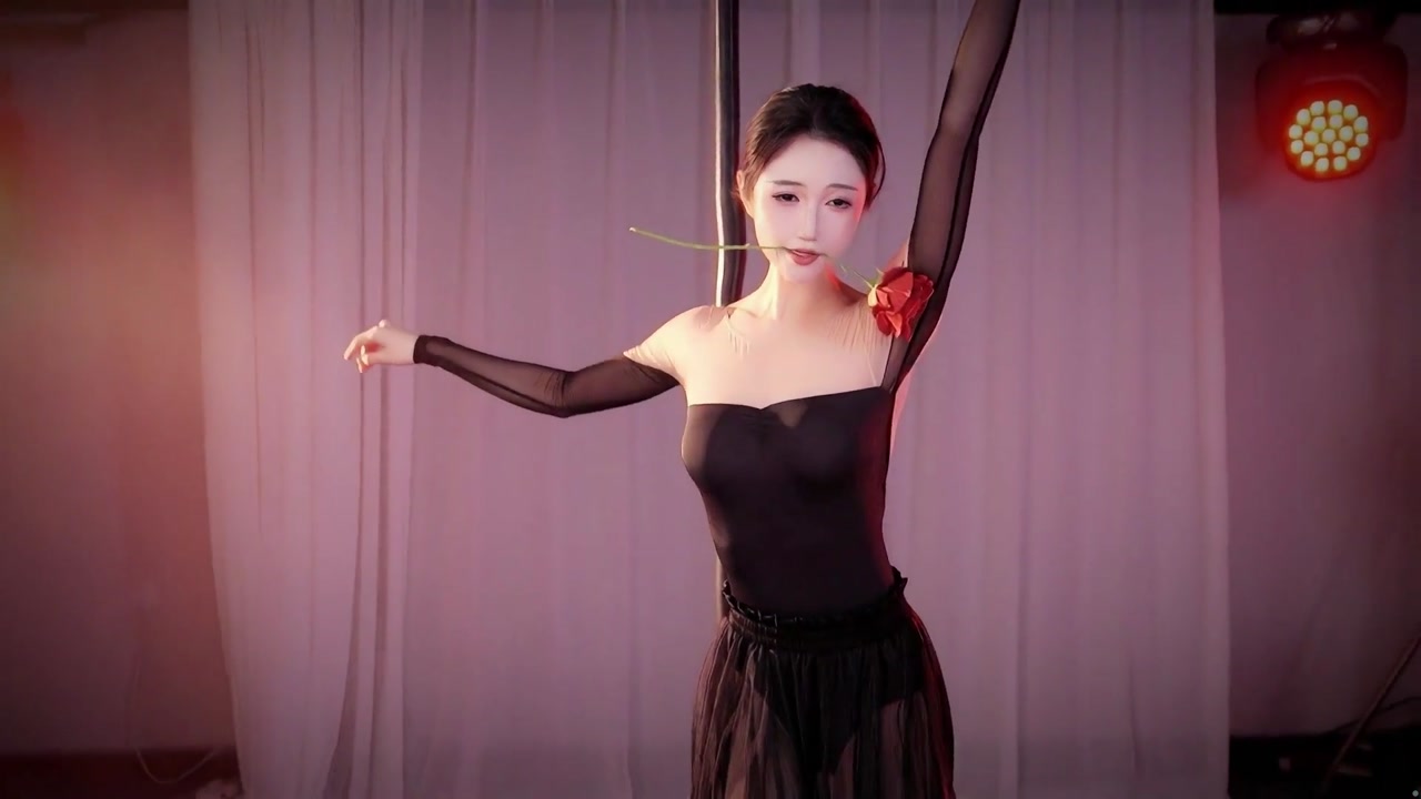 坏空空20230810 pretty chinese girl live dance 000003