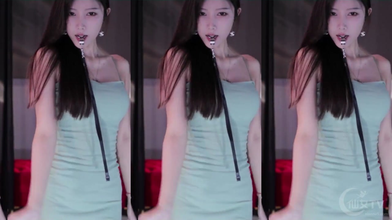Douyin 一只萌七哟o[yizhimengqiyoo]20230813 douyin live Dance Livestream Highlights 000021