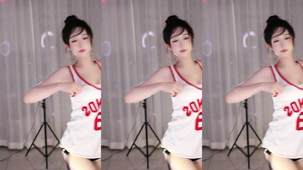 Douyu 奶言艾20230622 Douyulive dancer Livestream Highlights 000006