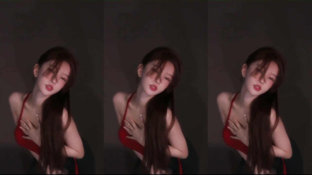 南妹儿20231219 Chinese Douyu female anchor dances 000021