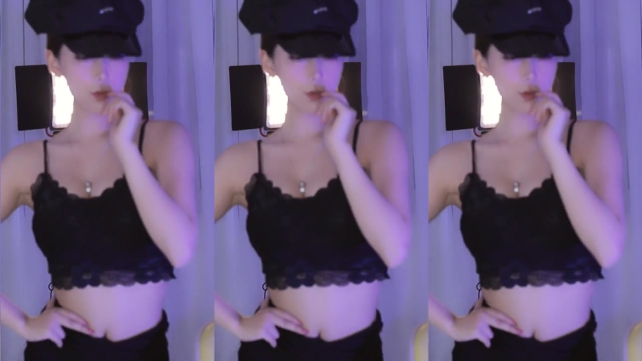 Huya 恰一口柚子i20220119 Chinese girl dances 221901