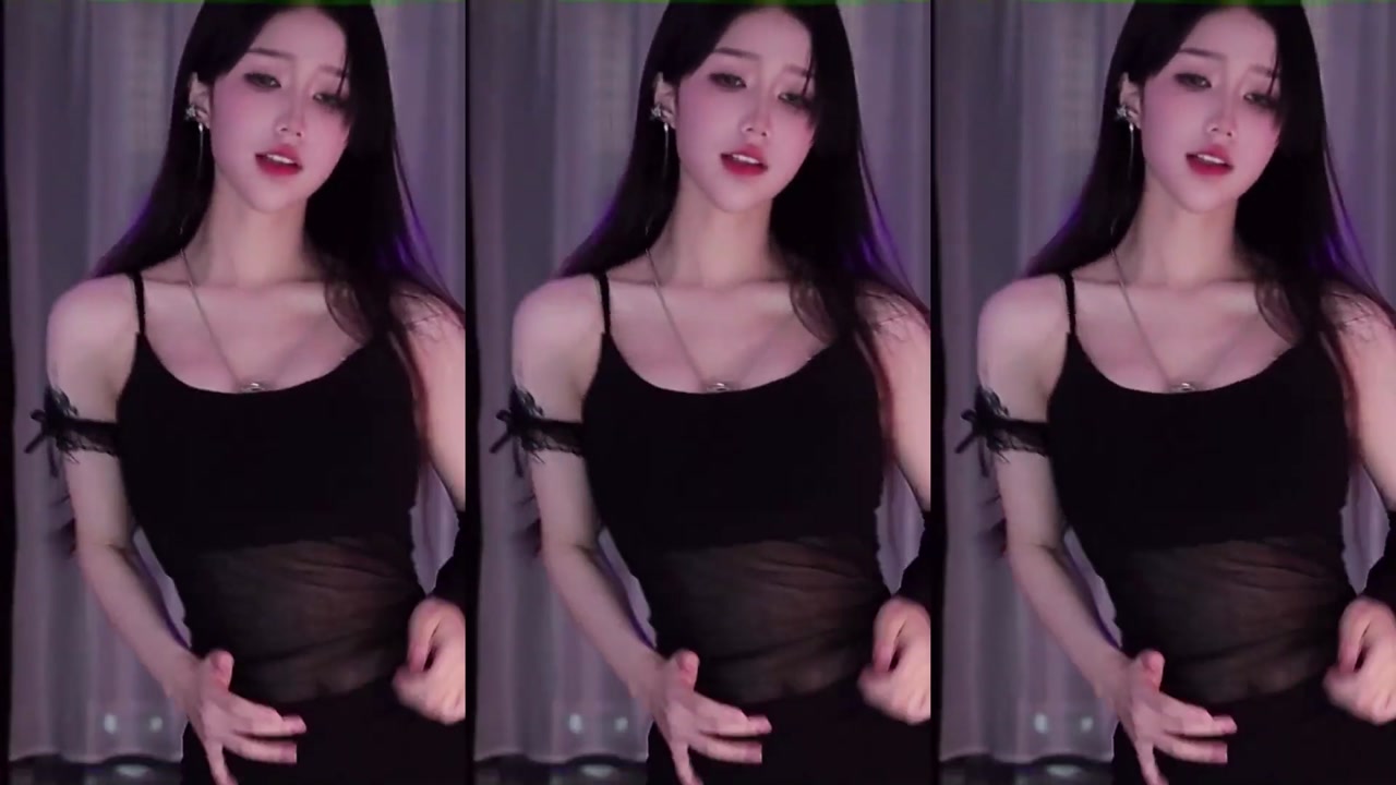 Douyin xiaohuolong[小火龙]20230713 Chinese girl dancing meme 000003