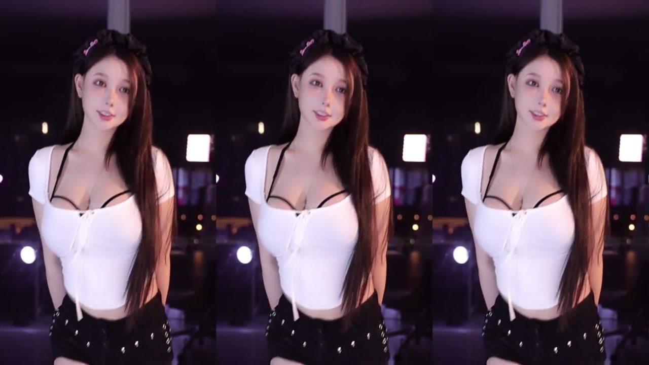 minana呀20230809 Chinese Douyu female anchor dances 000003