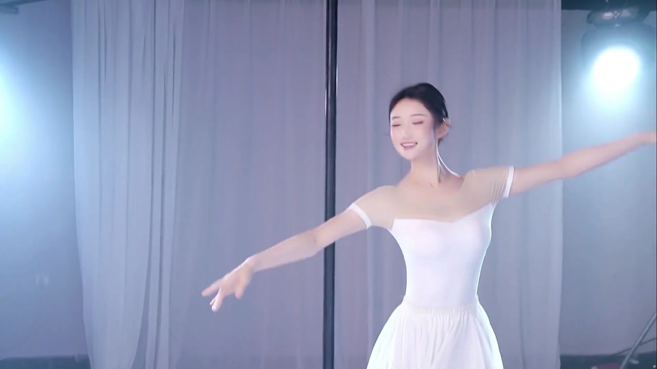Douyu 坏空空20230716 Chinese girl avi video 000003