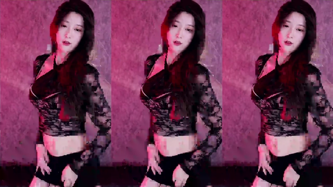 Huya 王芯恩Tree20220114 TikTok live with Chinese girls dancing 194601