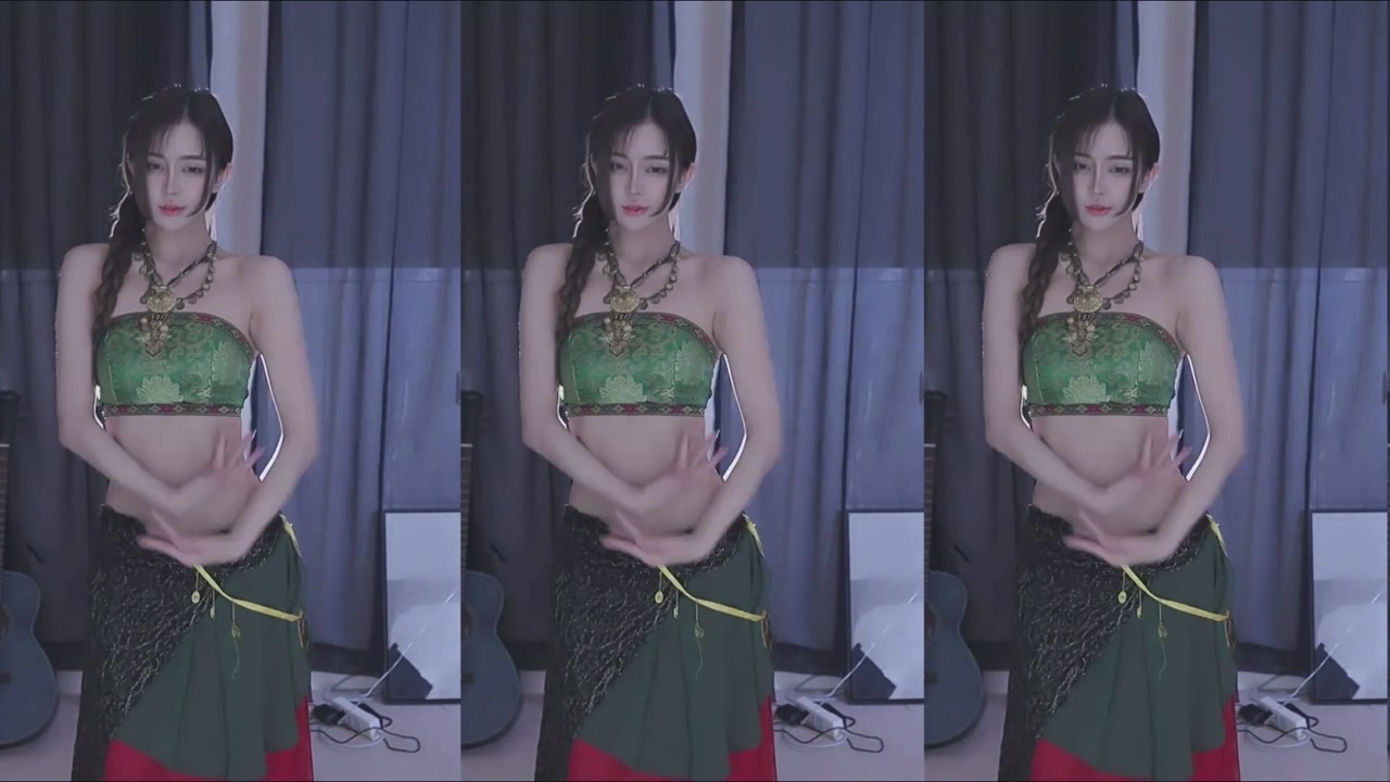 Chinese girl puhuien[朴惠恩]20220119 Douyu live Dance Livestream Highlights 005403
