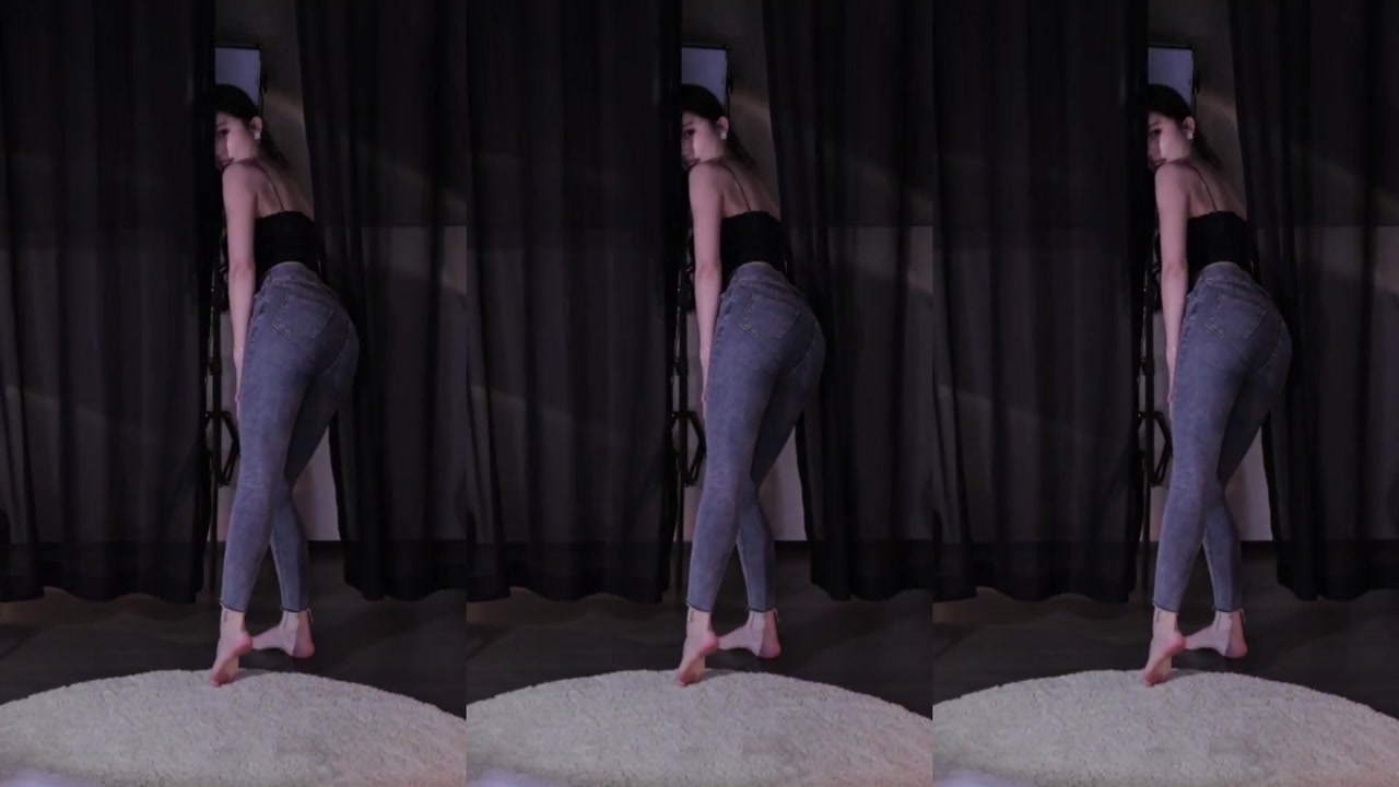 Chinese girl 一只萌七哟o[yizhimengqiyoo]20230724 huya live live recording 000006