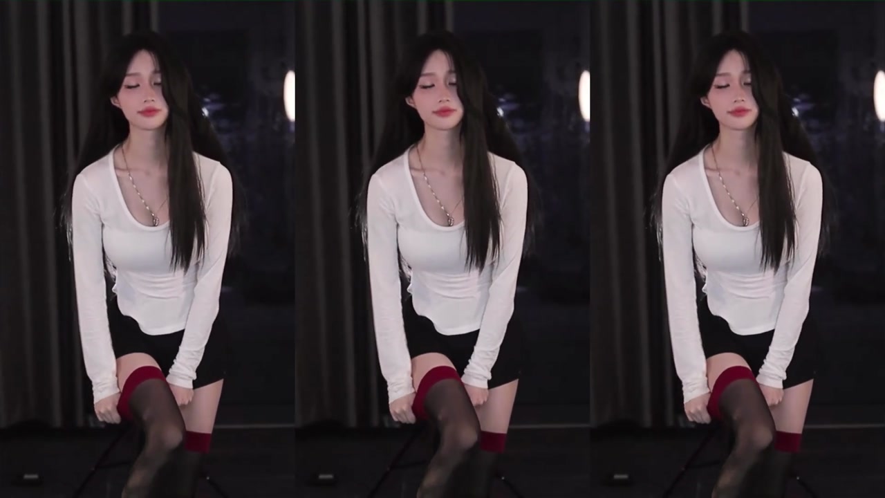Douyin 小火龙[xiaohuolong]20240317 pretty chinese girl live dance 000003