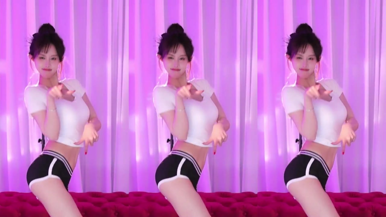 Douyin sansuiyi[三岁伊]20230413 huya live live recording 000006